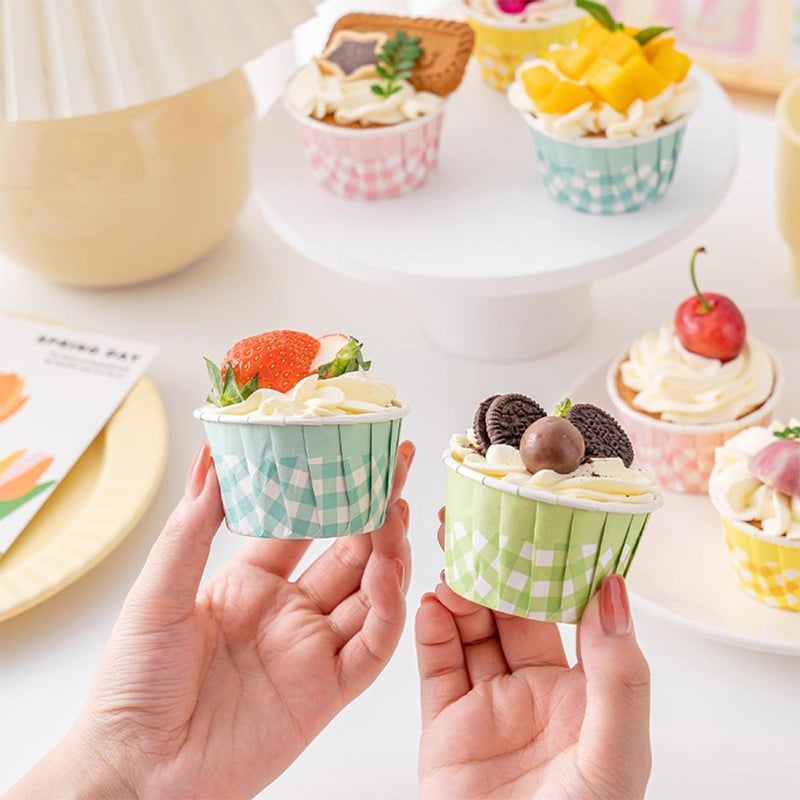 Custom Printed Rolled Rim Paper Baking Cups for Cupcakes & Muffins